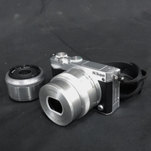 Nikon 1 J5 1 NIKKOR 10-30mm 1:3.5-5.6 VR 18.5mm 1:1.8 ミラーレス一眼 カメラ QR124-164_画像1