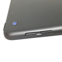 1円 Apple iPad 第8世代 MYL92J/A Wi-Fiモデル 32GB タブレット 本体 動作確認済み_画像3