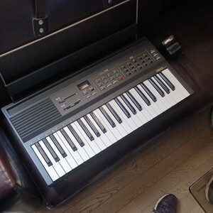 Yamaha KB-18 電子ピアノ キーボード