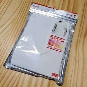 2113 UNIQLO ユニクロ S HEATTECH ヒートテック Vネック Tシャツ 半袖 メンズ 白 ホワイト インナー アンダー シャツ 保温 発熱 