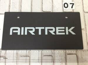 化粧プレート　三菱自動車　表側「AIRTREK」裏側「CEDIAWAGON」