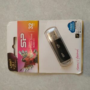 USBメモリ 32GB シリコンパワー 