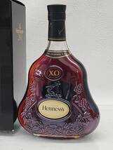 R51206　未開栓　古酒　Hennessy X.O EXTRA OLD COGNAC　ヘネシー X.O エクストラオールド コニャック　ブランデー　700ml　40％　箱付 　_画像2