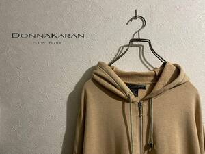 DONNA KARAN SIGNATURE