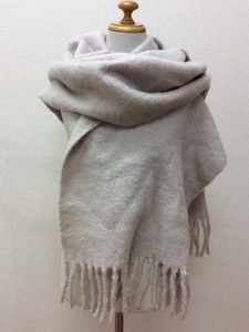  Jeanasis soft knitted stole beige 