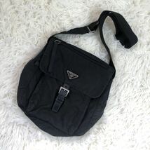 1円 スタート　PRADA プラダ ナイロン レザー ショルダー　バッグ 三角ロゴ サコッシュ 黒 ブラック カメラバッグ　メッセンジャー_画像1