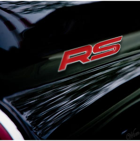 ◆RS立体メタルロゴ◆ レッド エンブレム デカール 立体デザイン 自動車 アクセサリー ステッカー ワンポイント リア フェンダー