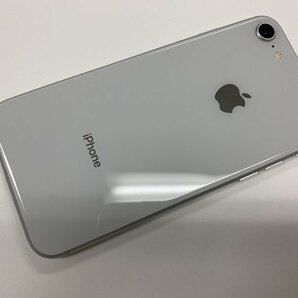 JA304 SIMフリー iPhone8 シルバー 64GBの画像2