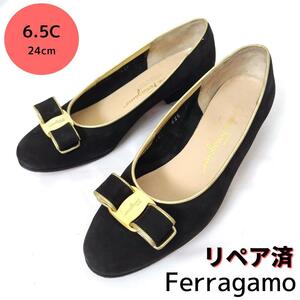 フェラガモ【Ferragamo】ヴァラ ゴールドパイピング スエード パンプス黒