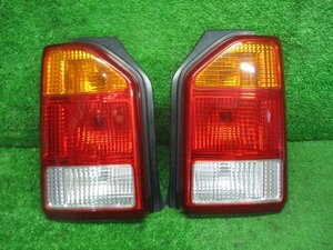 2002/10 ネイキッド UA-L750S 左右テールライト 220-51715【個人宅配送不可商品】