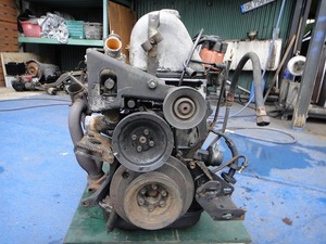  Mercedes Benz W114 250 etc. engine body M130 model 114011. motor. model :130 [2285]