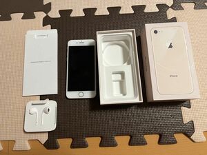 iPhone8 64GB ゴールド　SIMロックなし　 Apple バッテリー95%