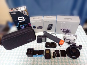 GoPro HERO 9 BLACK + REMOTE + DUAL BATTERY CHAGER