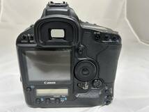 ★良品★CANON EOS-1Ds Mark III キャノン デジタル一眼レフ_画像3