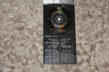 【V系】V2 (小室哲哉 / YOSHIKI)　廃盤8cmCD「背徳の瞳 -Eyes of Venus- / Virginity」_画像3