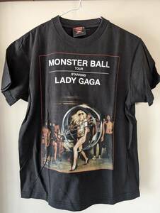 【閉店出品中】レディガガLADY GAGAワールドツアーTシャツ2010年 （S)アーティストT バンドT バンT 