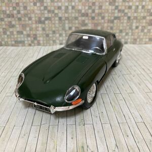 Немецкий уровень 1/24 Jaguar E Type (Coupe) Пластическая модель готовый продукт (мусор)