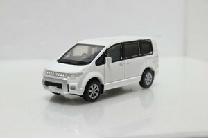 TC 1/64 三菱 デリカ D:5 白 ホワイト ガチャ トイズキャビン Mitsubishi Delica D5 White