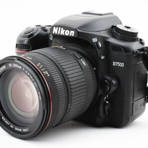 112823Y1 美品 Nikon D7500 18-200 レンズキット １本で広角～望遠 ダブルレンズキット相当 /SD32/ガラスフィルム/バッグ/スマホ転送の画像4