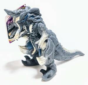 新品即決 ウルトラ怪獣DX 邪神 メガロゾーア 第一形態 ソフビ バンダイ 2022年 ウルトラ怪獣シリーズ ウルトラマントリガー