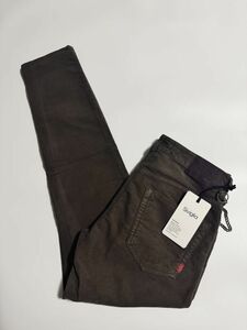 4125】新品3.6万【SIVIGLIA / シビリア　34　秋冬　厚手３者混ライトフランネル素材　ウォレットチェーン付ストレッチデニム】トープ