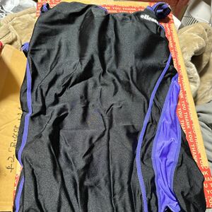 大幅値引歓迎【新品未使用】競泳 競泳水着 学生服 制服 スクール水着 衣料品店 スポーツウェア スイミングスクール ellesse Oサイズ