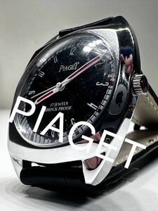ヴィンテージ　ピアジェ　PIAGET ブラックダイヤル手巻きメンズ腕時計　17jewels 1980から1989年スイス製 再生品