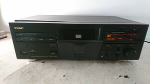 a1-026 ■TEAC ティアック V-1010 カセットデッキ 　オーディオ機器