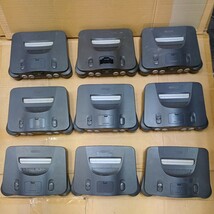 L1410　★任天堂 ニンテンドー64 本体 9台セット 動作未確認 ジャンク 大量 まとめ売り Nintendo64 N64 _画像1