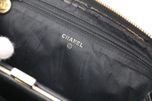 【ト滝】CHANEL シャネル レディース 長財布 ジップ がま口 キャビアスキン ブラック レザー 革 カード/箱/シール有 DS562DEM84_画像2