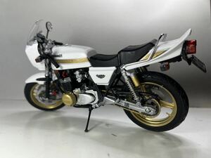 1/12 plastic model KAWASAKI Z400FX[ full tuned custom ]* has painted final product * free shipping *