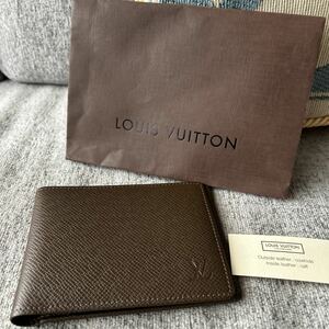 ☆新品未使用☆LOUIS VUITTON レザー 財布 ブラウン 二つ折り