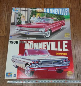 トランペッター 1/25 1960 ポンティアック ボンネビンル ハードトップ&コンバーチブル 二台セット TRUMPETER PONTIAC BONNEVILLE