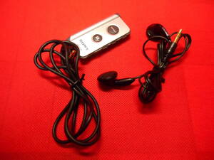 SONY ソニー　カセットレコーダー用 コントローラー リモコン　RM-TCM (動作未確認によりジャンク扱い) & イヤホン　本体のみ　中古