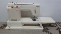 【動作確認済み】電動ミシン ジャノメ MODEL815 家庭用 昭和 レトロ JANOME 裁縫 手芸 服飾 八王子市 引き取りOK_画像3