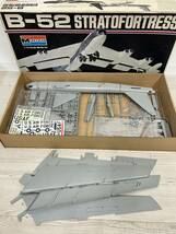 MONOGRAM モノグラム B-52 STRATOFORTRESS 戦略爆撃機 1/72 プラモデル 模型 モデルキット 元箱付き 当時物_画像3