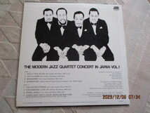 LP　　　THE MODERN JAZZ QUARTET CONCERT IN JAPAN VOL.1　　　　　　　　試聴ずみ_画像2