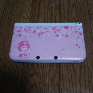 「ニンテンドー3DS LL ワンピース アンリミテッドワールドR アドベンチャーパック チョッパーピンクver 本体のみ」（タッチペンなし）