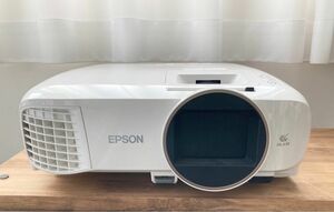 【美品】エプソン プロジェクター EPSON EH-TW5650 取説・箱無し