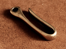 キーフック付き 真鍮 ツリバリ フック キーリング ゴールド (中サイズ）ダブルリング キーホルダー ベルトループ キーチェーン 釣り針_画像3