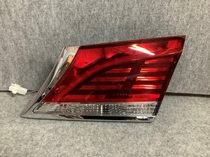 ☆4527-C4　クラウンロイヤル　GRS210　テール レンズ　LED　右　内側　☆