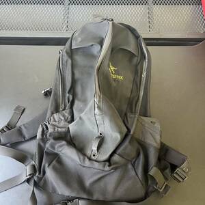 1000円スタート【中古】ARC’TERYX アークテリクス アロー22 バックパック リュック ナイロン 鞄 6779-77438