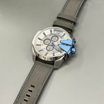 1000円スタート【動作未確認】DIESEL ディーゼル 10BAR DZ-4500 silver シルバー Blue ブルー 腕時計 クォーツ 小物 watch MEGA CHIEF 中古_画像1