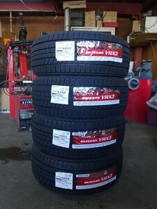 235/45R18　94Q　ブリヂストン　BLIZZAK　VRX3　新品スタッドレス　４本　