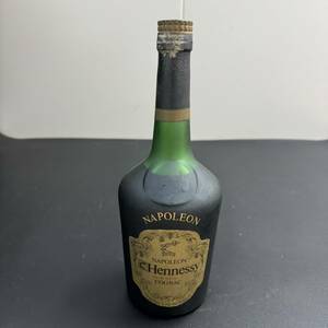 B16022(012)-167/SR4000　酒　Hennessy　NAPOLEON　COGNAC　ヘネシー　ナポレオン　コニャック　ブランデー　700ml