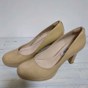 Clarks　クラークス【24】 パンプス　エナメル　厚底　ベージュ