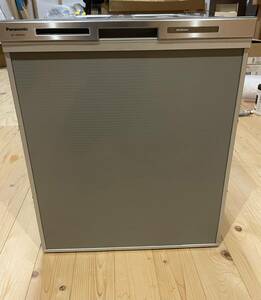 パナソニック　食器洗い乾燥機　（NP−45MD9S）ビルトイン食洗機2021年製