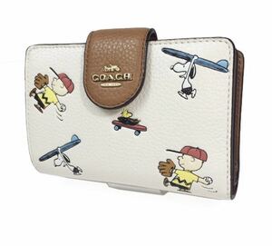 ☆【COACH】x スヌーピー コラボ 人から人気二つ折り財布 ☆