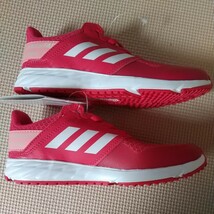 【adidas】アディダスファイトK パワーピンク キッズスニーカー FX4718 21.0cm 運動靴 ランニングシューズ 女の子用_画像3