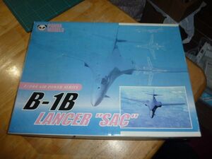 1/144　B-1B　ランサー 可変翼超音速戦略爆撃機 SAC パンダモデル PANDA MODELS LANCER